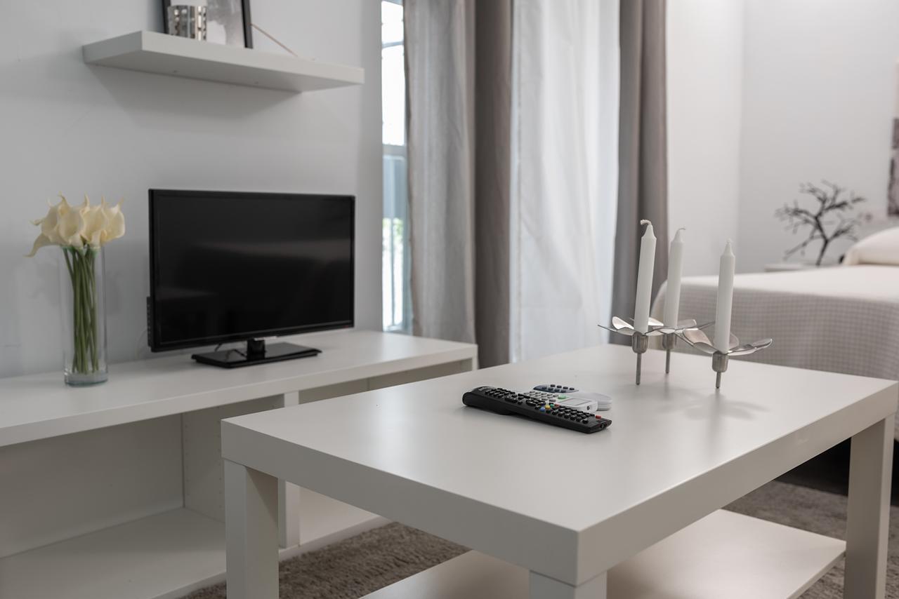 Apartamentos Turísticos Domus Seleqtia Plaza Mayor Caces Exterior foto