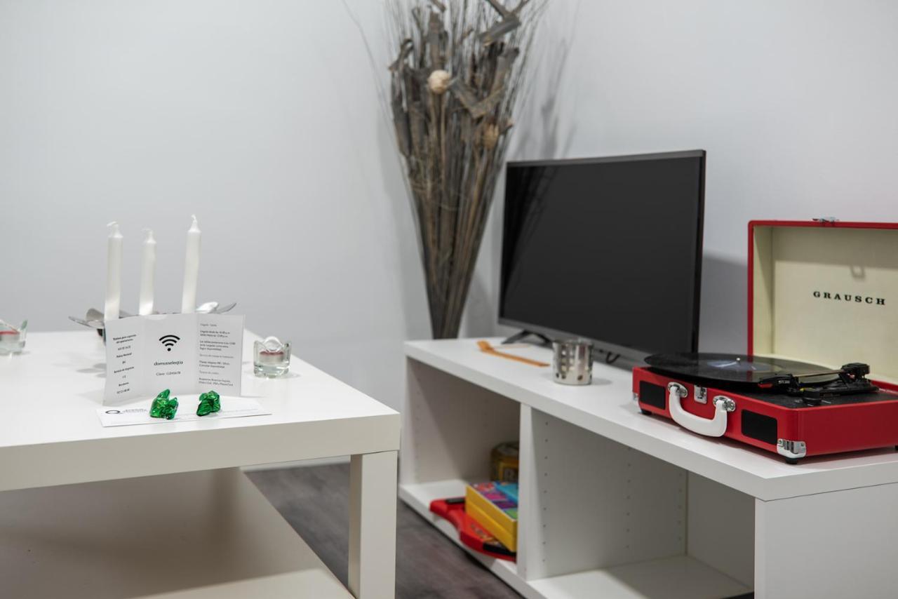 Apartamentos Turísticos Domus Seleqtia Plaza Mayor Caces Exterior foto